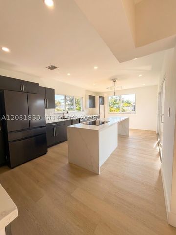 1720 SW 23rd Ave, Fort Lauderdale, FL 33312