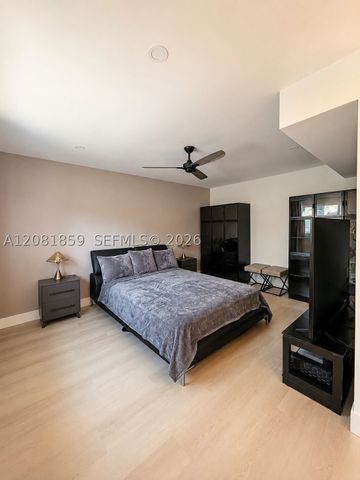 1720 SW 23rd Ave, Fort Lauderdale, FL 33312