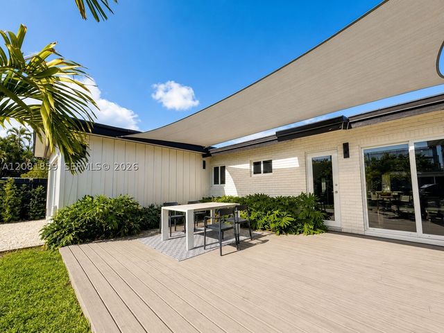 1720 SW 23rd Ave, Fort Lauderdale, FL 33312