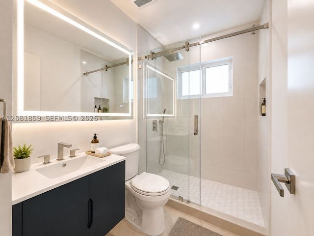 1720 SW 23rd Ave, Fort Lauderdale, FL 33312