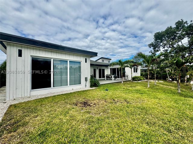 1720 SW 23rd Ave, Fort Lauderdale, FL 33312
