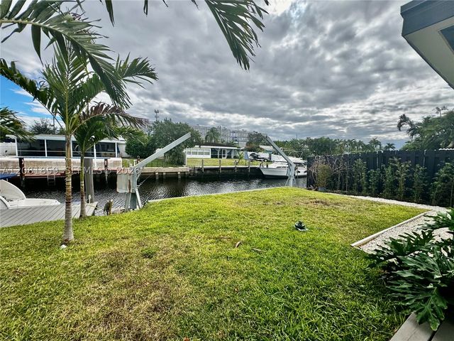 1720 SW 23rd Ave, Fort Lauderdale, FL 33312