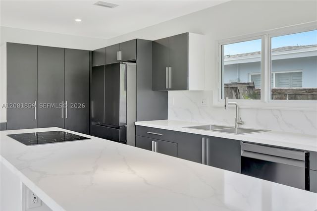 1720 SW 23rd Ave, Fort Lauderdale, FL 33312
