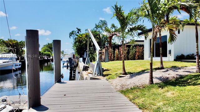 1720 SW 23rd Ave, Fort Lauderdale, FL 33312