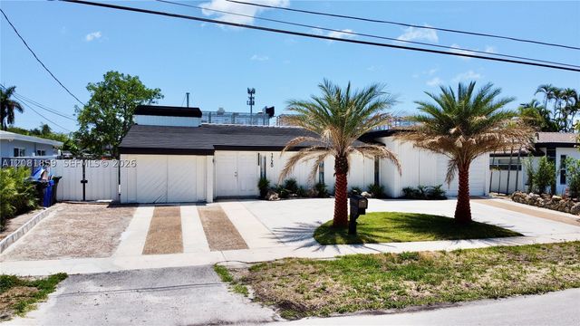 1720 SW 23rd Ave, Fort Lauderdale, FL 33312