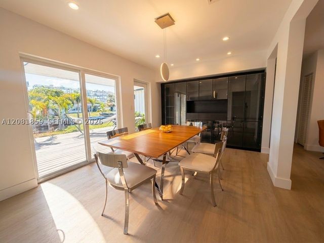 1720 SW 23rd Ave, Fort Lauderdale, FL 33312