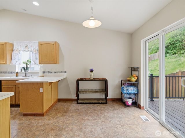 14618 69th Avenue Ct E, Puyallup, WA 98375