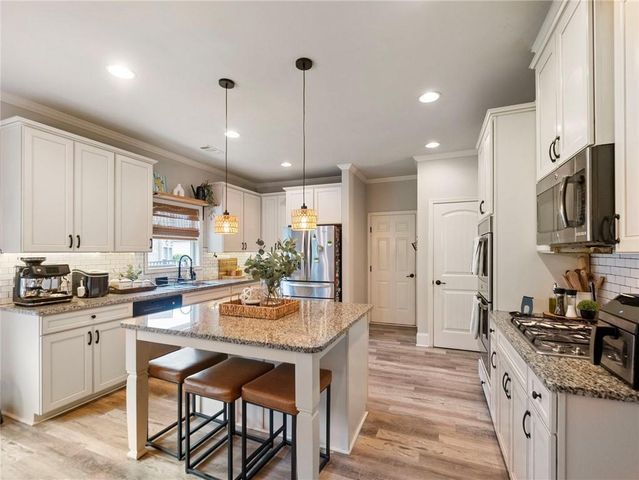 6835 Henwick Circle, Cumming, GA 30040