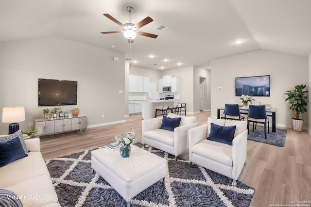 15455 Salmon Spring, San Antonio, TX 78245