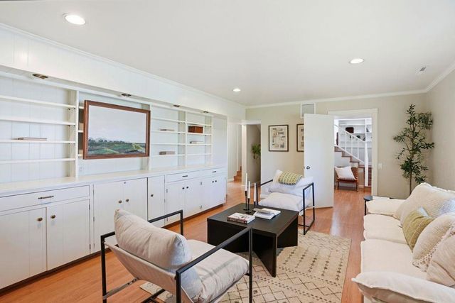 243 Wildwood Way, Salinas, CA 93908