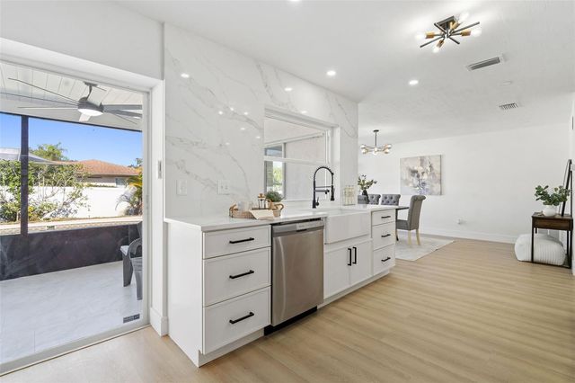 2972 COMPTON COURT, Clearwater, FL 33761