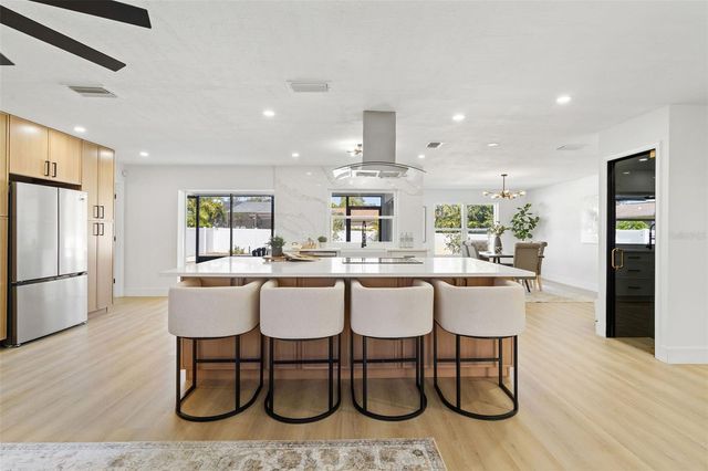 2972 COMPTON COURT, Clearwater, FL 33761