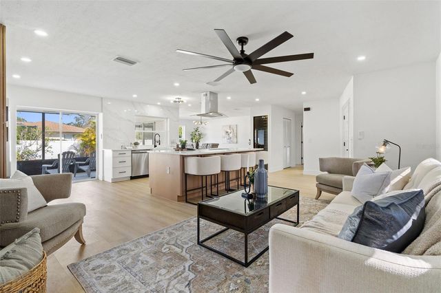 2972 COMPTON COURT, Clearwater, FL 33761