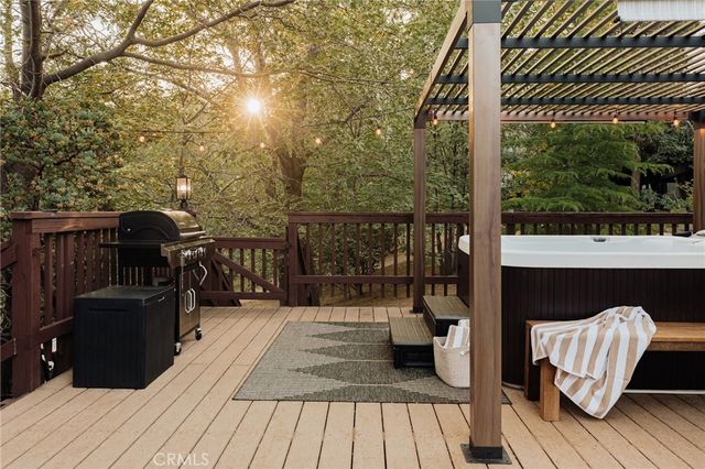 28000 West Shore Drive, Lake Arrowhead, CA 92352