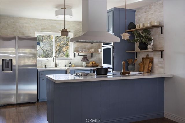 28000 West Shore Drive, Lake Arrowhead, CA 92352