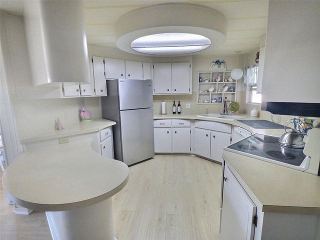 46 PALM FOREST DRIVE, Largo, FL 33770