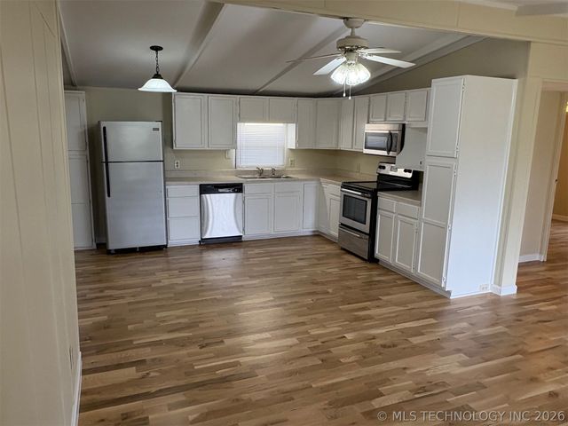 3537 N 35th Avenue W, Tulsa, OK 74127