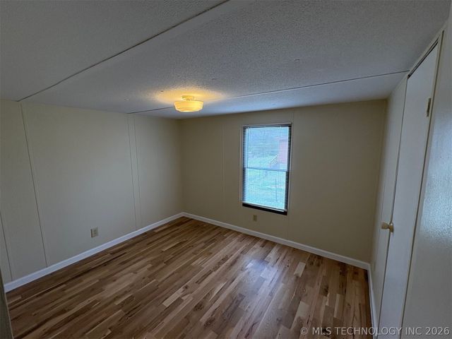 3537 N 35th Avenue W, Tulsa, OK 74127