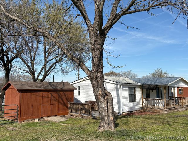 3537 N 35th Avenue W, Tulsa, OK 74127