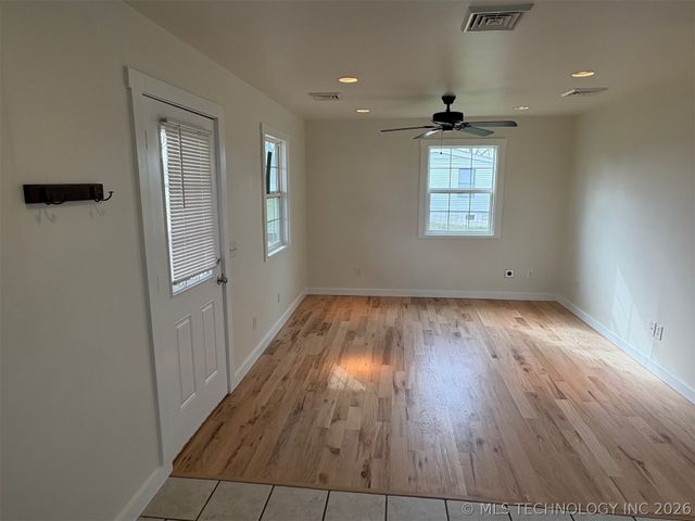 3537 N 35th Avenue W, Tulsa, OK 74127