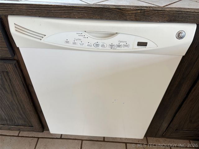 3537 N 35th Avenue W, Tulsa, OK 74127