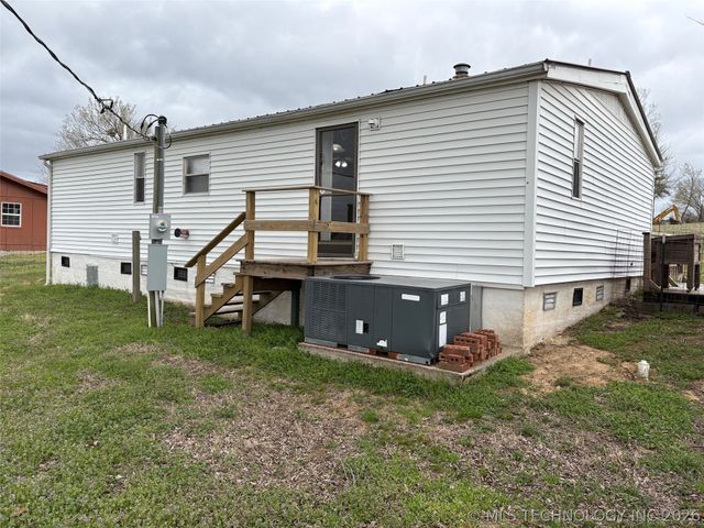 3537 N 35th Avenue W, Tulsa, OK 74127