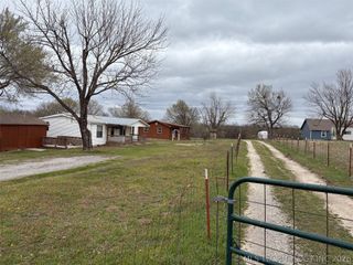 3537 N 35th Avenue W, Tulsa, OK 74127