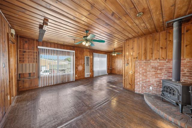 335 Monterey Road, Pacifica, CA 94044