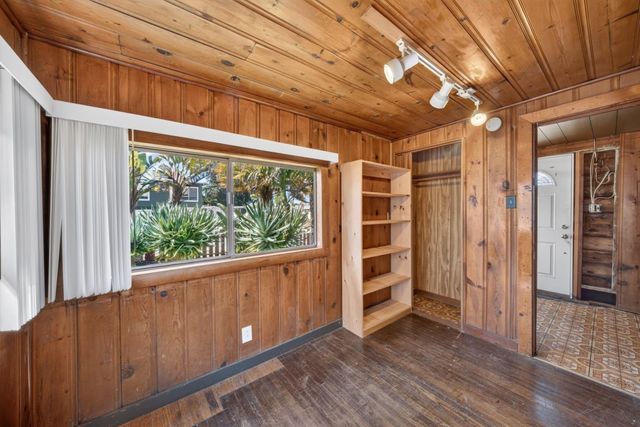 335 Monterey Road, Pacifica, CA 94044