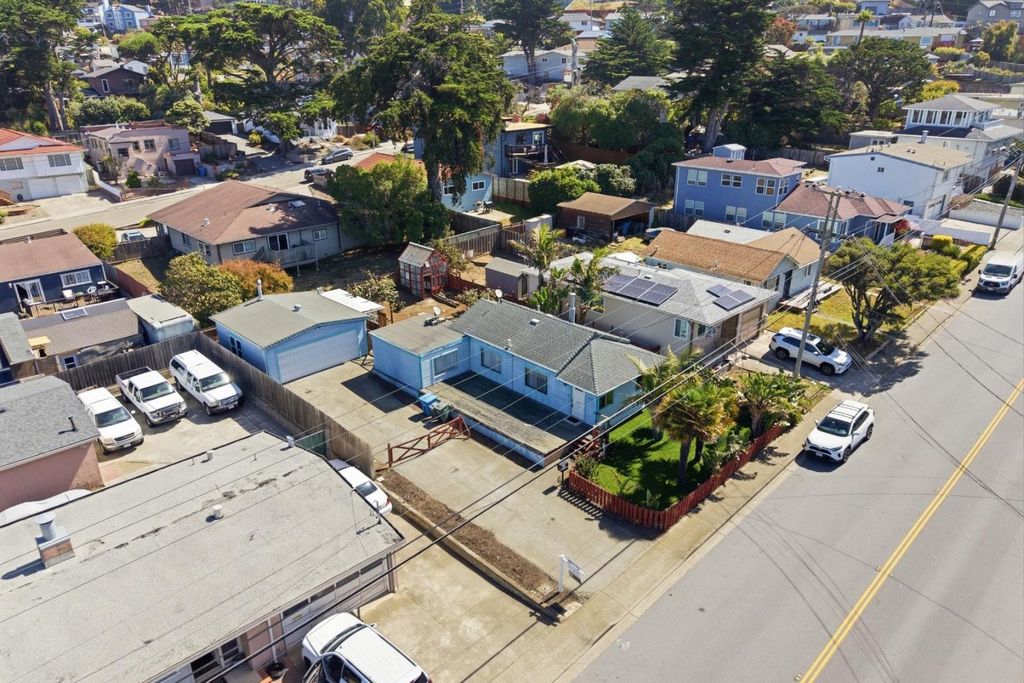 335 Monterey Road, Pacifica, CA 94044