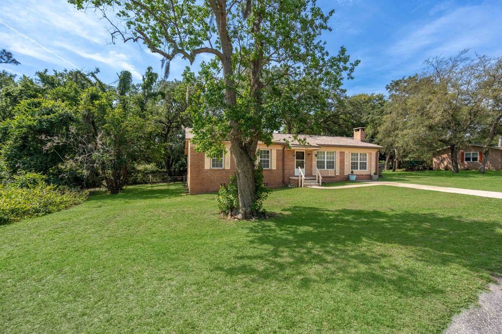 253 Cowry Rd, St Augustine, FL 32086