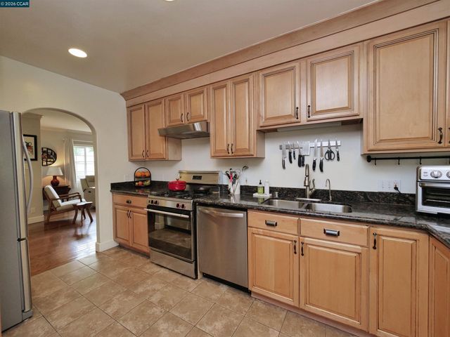 1260 Apple Drive, Concord, CA 94518