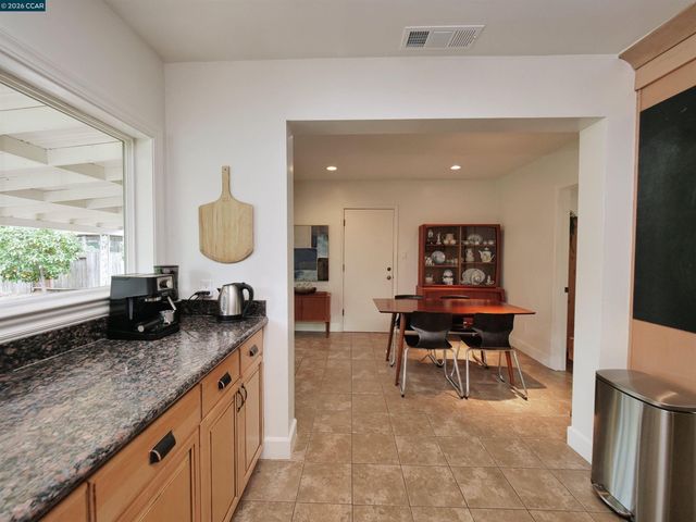 1260 Apple Drive, Concord, CA 94518