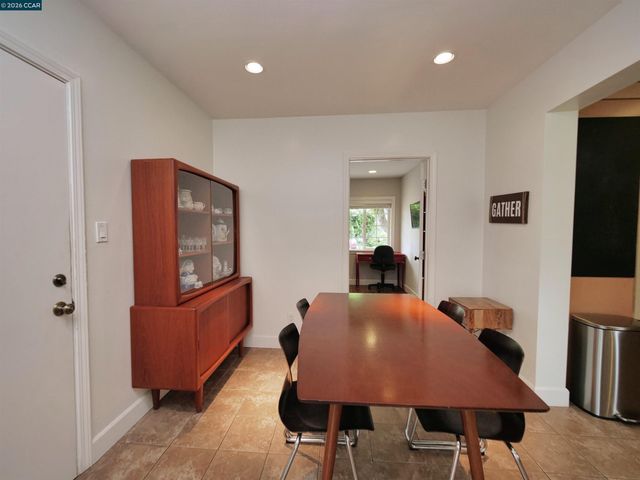 1260 Apple Drive, Concord, CA 94518