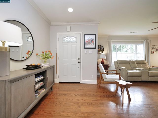 1260 Apple Drive, Concord, CA 94518