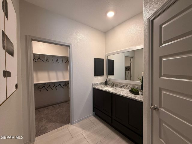 10721 Bill Bates Street, El Paso, TX 79924