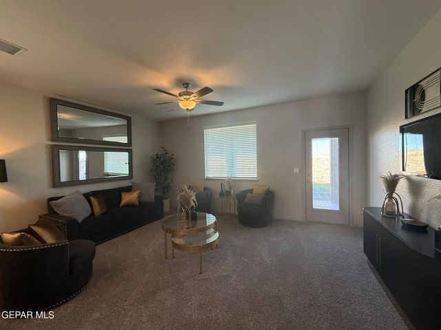 10721 Bill Bates Street, El Paso, TX 79924