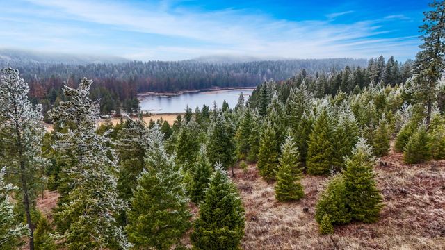 872 McGowen Rd, Newport, WA 99156