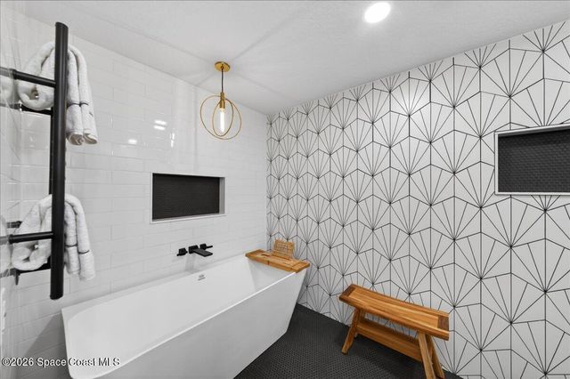 169 Glenwood Avenue, Satellite Beach, FL 32937