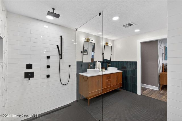 169 Glenwood Avenue, Satellite Beach, FL 32937