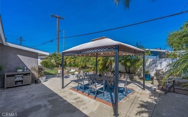 2112 Dover Drive, Newport Beach, CA 92660