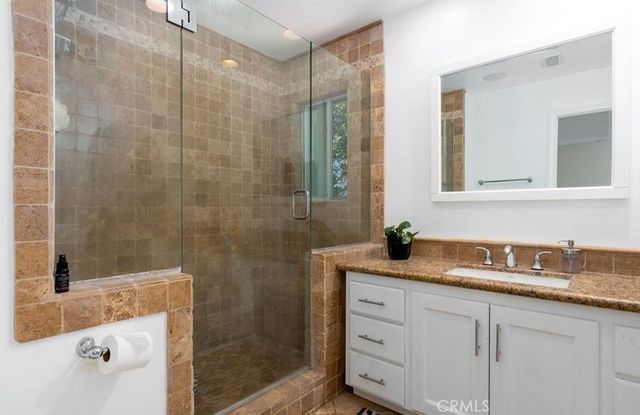 2112 Dover Drive, Newport Beach, CA 92660