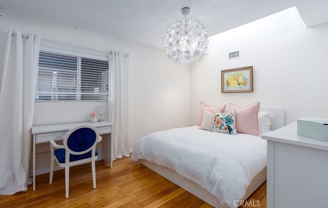 2112 Dover Drive, Newport Beach, CA 92660