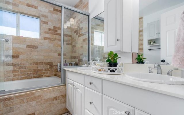 2112 Dover Drive, Newport Beach, CA 92660