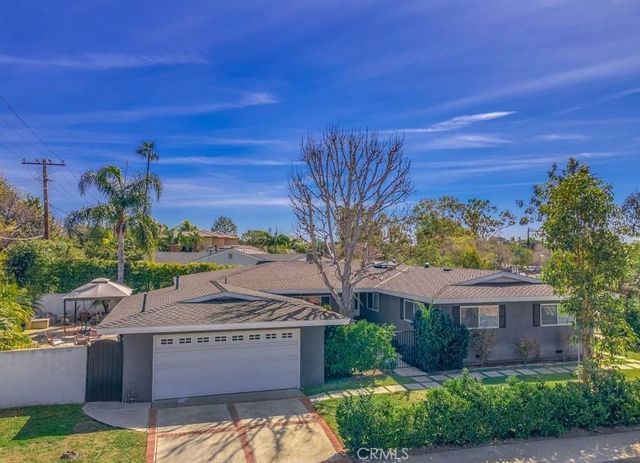 2112 Dover Drive, Newport Beach, CA 92660