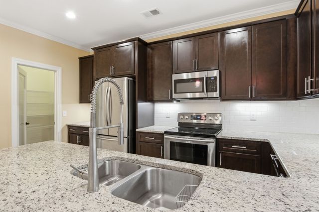 3111 Blue Sky Dr, Murfreesboro, TN 37130
