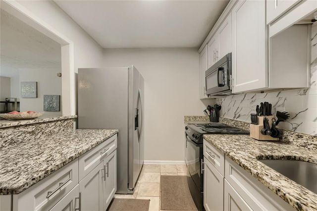 3903 Woodridge Way, Tucker, GA 30084