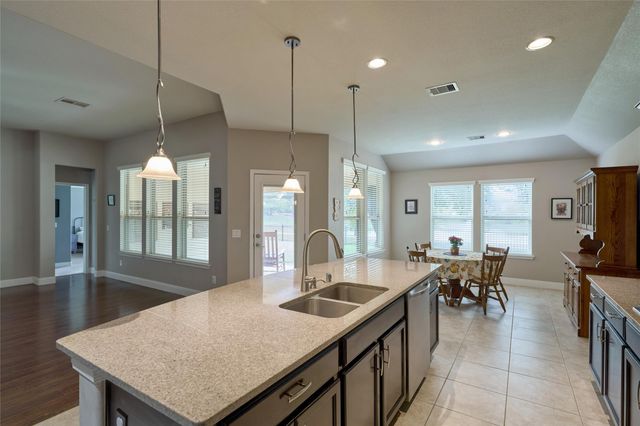 24511 Emerald Pool Falls Drive, Tomball, TX 77375