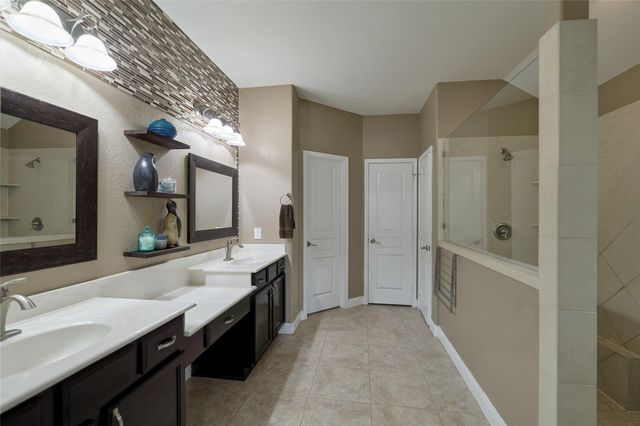 24511 Emerald Pool Falls Drive, Tomball, TX 77375