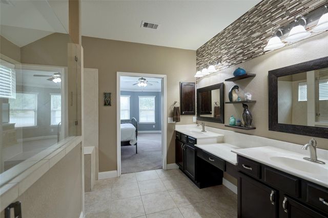 24511 Emerald Pool Falls Drive, Tomball, TX 77375